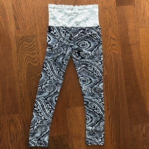 Girl’s leggings/yoga pants